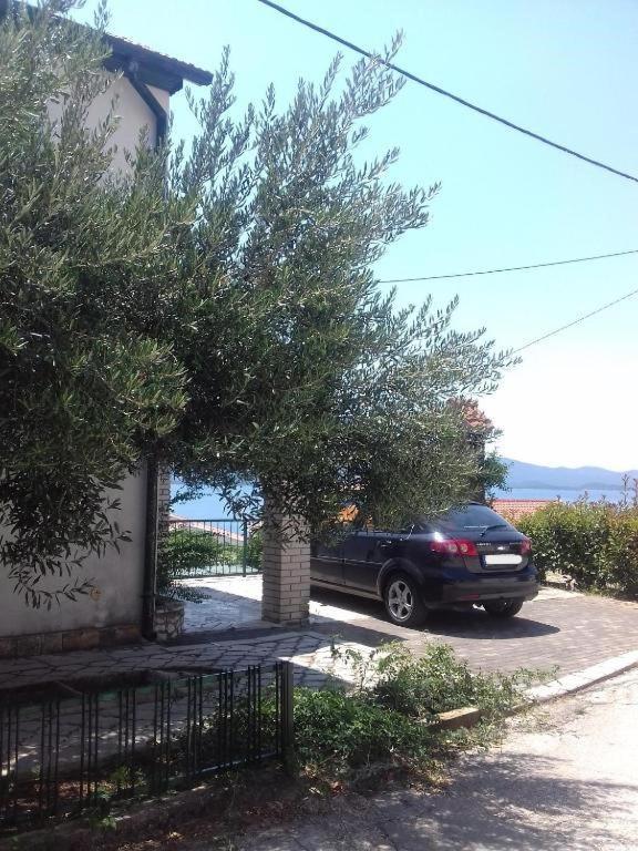 Apartmani More كومارنا المظهر الخارجي الصورة