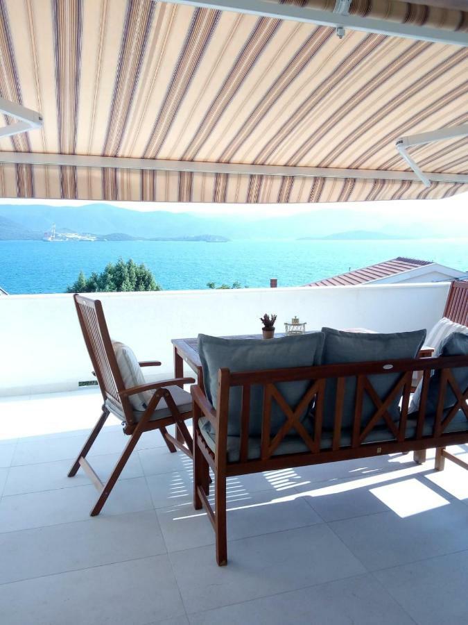 Apartmani More كومارنا المظهر الخارجي الصورة